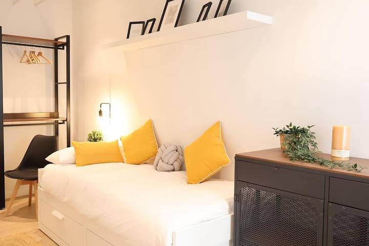 Appartement entier, Larrabide Industrial Apartment in Pampelune, Province de Navarra