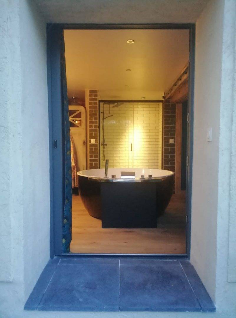 Chambre d'hôtes ouverte sur jardin - Chambre in Chaumont (Yonne), Yonne