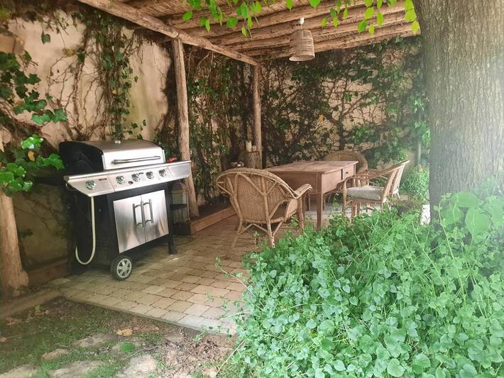 Location de vacances pour 4 personnes, avec piscine ainsi que bassin pour enfant et jardin à Vendeuvre-du-Poitou - 4