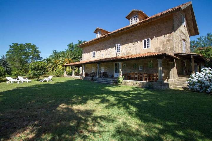 Casa rural para 10 personas, con terraza, Se admiten mascotas en Padrón