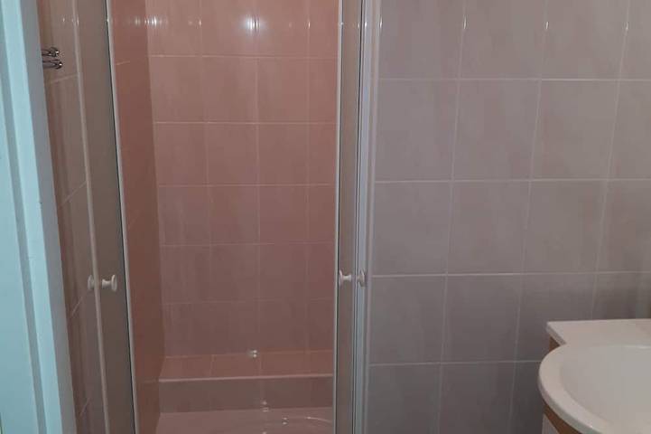 Gîte pour 2 personnes, avec balcon et piscine à Vals-les-Bains - 3