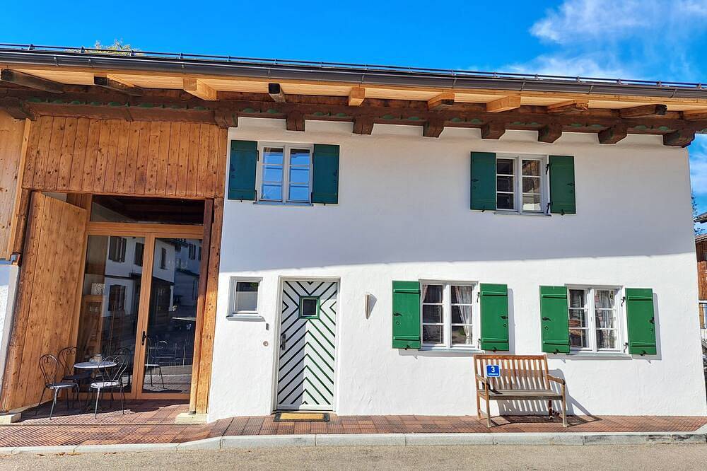 Ganze Wohnung, Apartment \"Rosarot\" in a listed former farm in Oberammergau, Bayerische Alpen