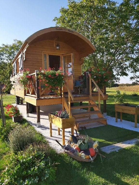 Gîte pour 4 personnes, avec terrasse ainsi que jacuzzi et jardin, animaux acceptés dans le Loir-et-Cher - 2