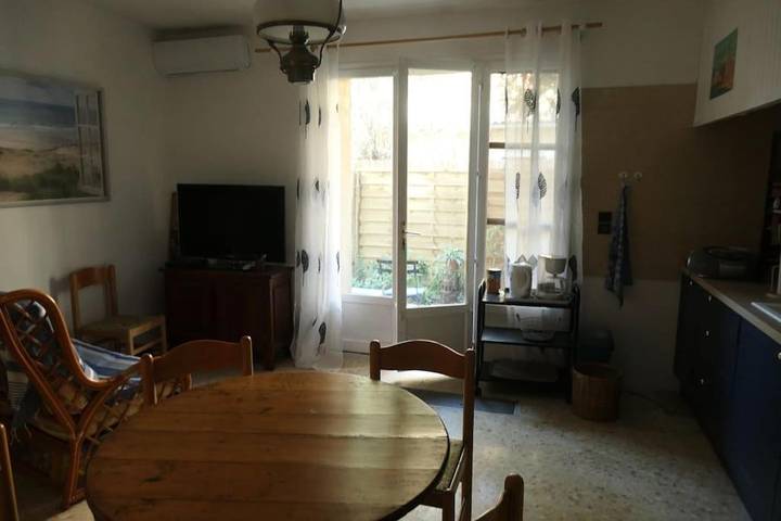 Appartement de vacances pour 4 personnes, avec jardin