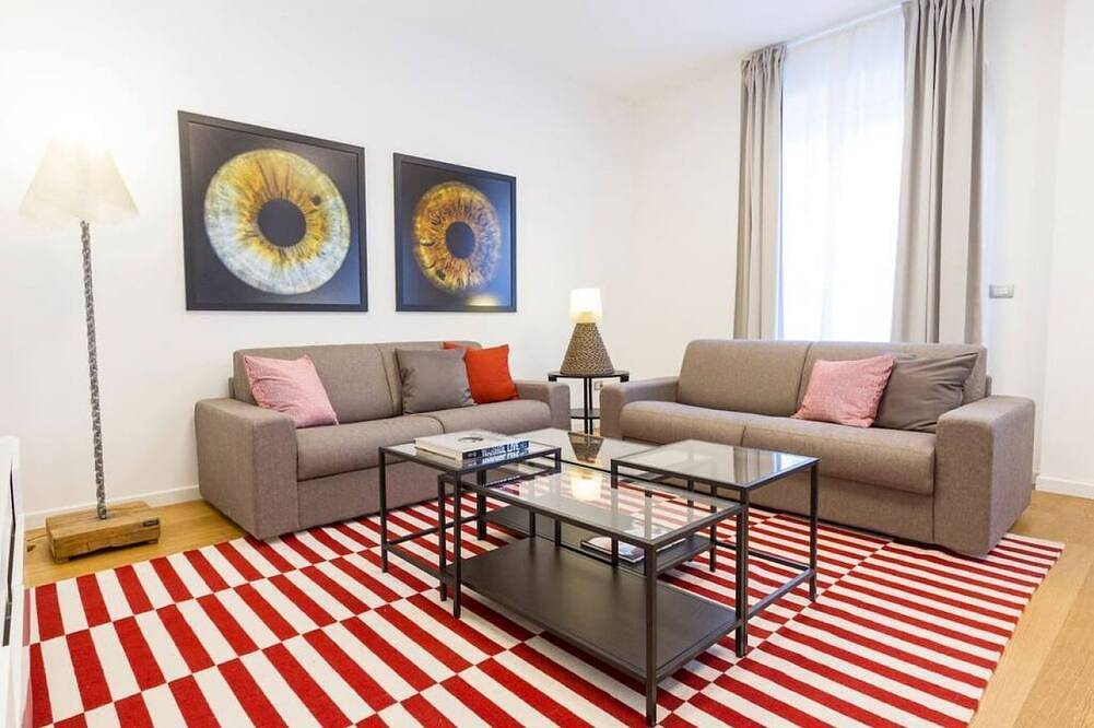 Entire apartment, Annydi Art Home in Duomo in Milan, Milan Province