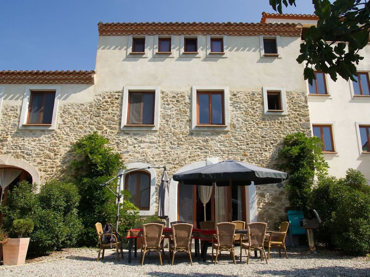 Sehr großes Ferienhaus inmitten der Natur in Sonnac-sur-l'Hers, Région de Limoux