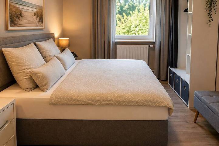 Ganze Wohnung, Flussblick! moderne Ferienwohnung m.Balkon, am Radweg Fulda+Weser in Staufenberg (Niedersachsen), Hessisches Bergland