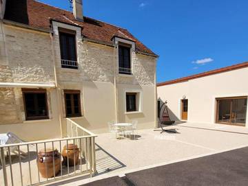 Chambre d’hôte pour 2 personnes, avec jacuzzi et piscine dans Yonne