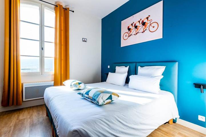 Hôtel pour 2 personnes, avec vue ainsi que terrasse et sauna, animaux acceptés à Sault - 2