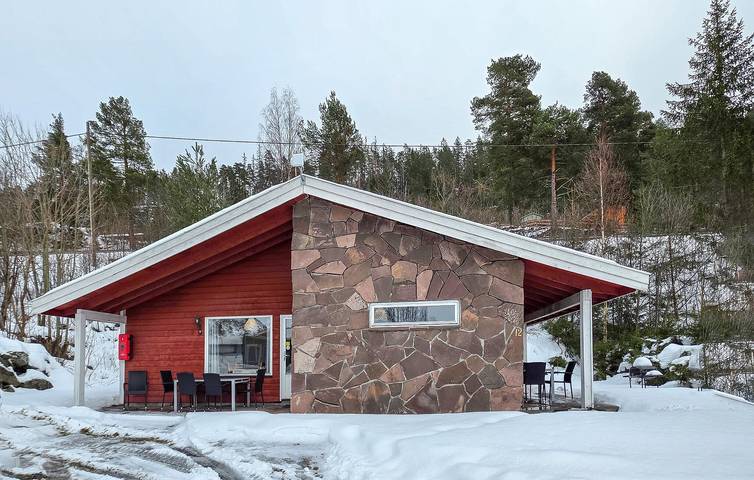 Vacation house for 5 people, with terrace and sauna as well as view and yard in Norway