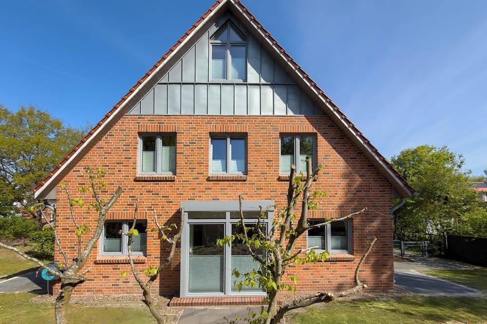 Neu!Reihenendhaus auf Langeoog, 2 Bäder, 2 Sz, 3 Terrassen, Sauna, ruhig gelegen in Langeoog