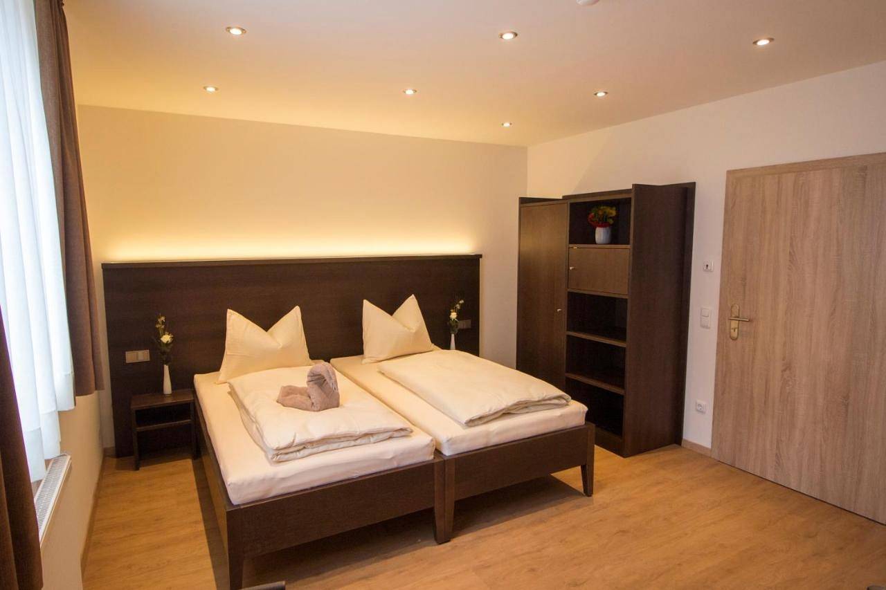 Ganze Wohnung, Gästehaus am Lindenhain in Erding, Oberbayern