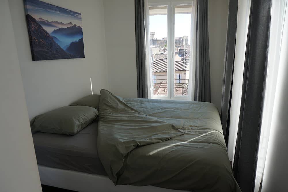 Appartement entier, Suite Privilége avec Parking in Salon-de-Provence, Région d'Aix-en-Provence