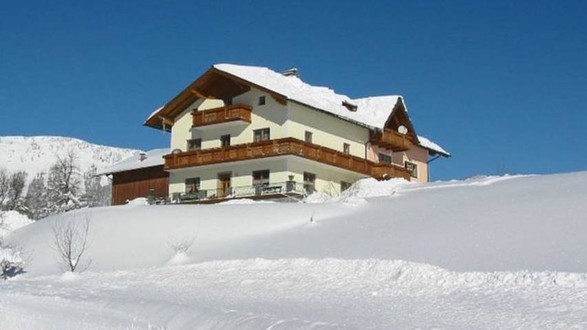 Vakantiewoning voor 3 personen, with balkon and zwembad as well as tuin and uitzicht in Abtenau