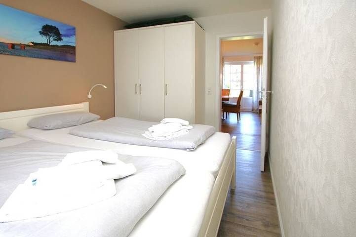 Ganze Wohnung, Kiek Ut 9, Whg. 2 - Ferienwohnung mit 3- Zimmern auf ca. 50m² in Nordfriesische Inseln (Schleswig-Holstein) (Schleswig-Holstein), Wyk auf Föhr