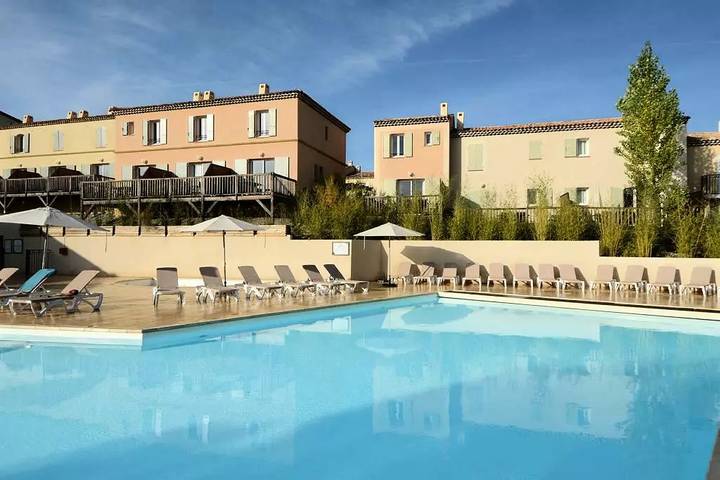 Ganze Wohnung, Comfort Apartment mit 1 Schlafzimmer (4 Personen) in Mallemort, Arles und Umgebung