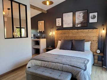Gîte pour 3 personnes, avec jardin à Bassillac