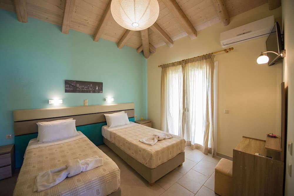 Villas Porto Kamini in Afionas Corfu in Agios Georgios, Korfu