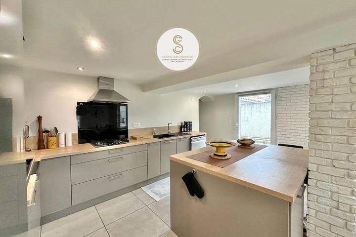 Location de vacances pour 6 personnes, avec piscine ainsi que balcon et jardin à Fourques - 3