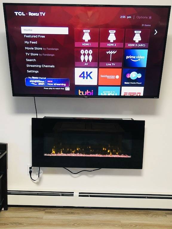 Vacation rental for 7 people, with yard and hot tub in Fairbanks