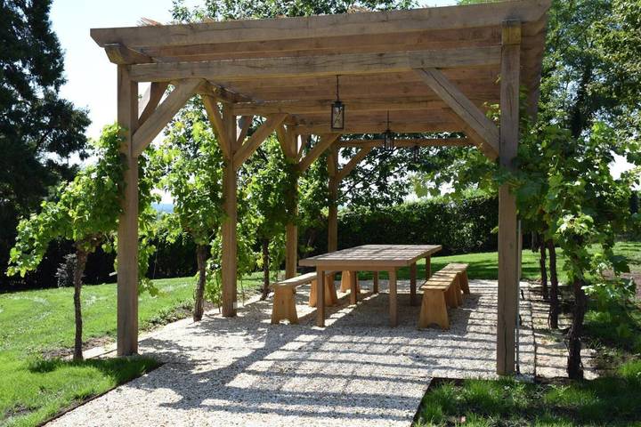 Location de vacances pour 2 personnes, avec piscine ainsi que jardin et vue à Saint-Laurent-des-Combes - 4