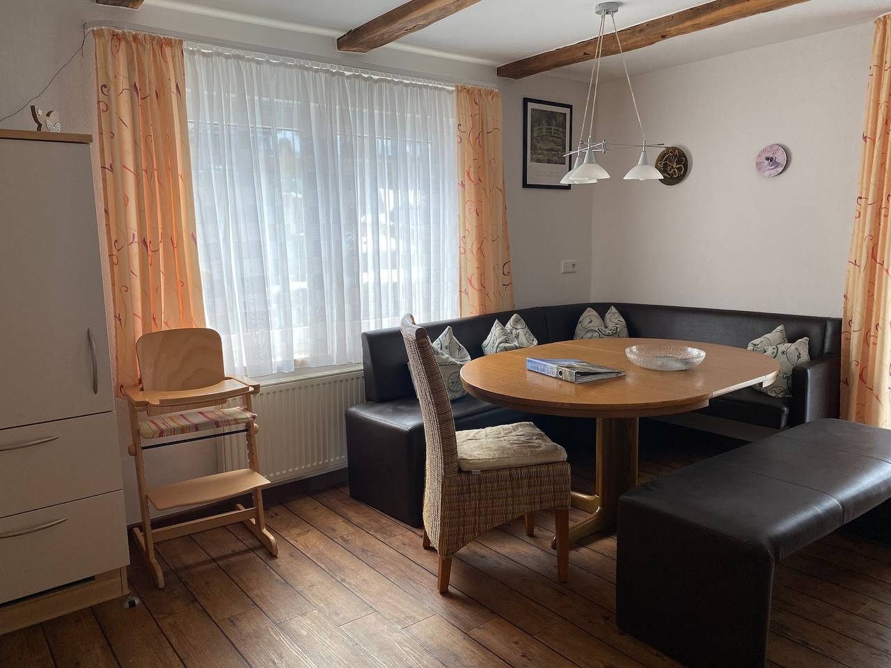 Ganze Wohnung, Ferienwohnung Sonnenschein (4 Sterne) Barrierefrei mit Balkon und einem schönen Blick nin den Garten in Lennestadt, Sauerland