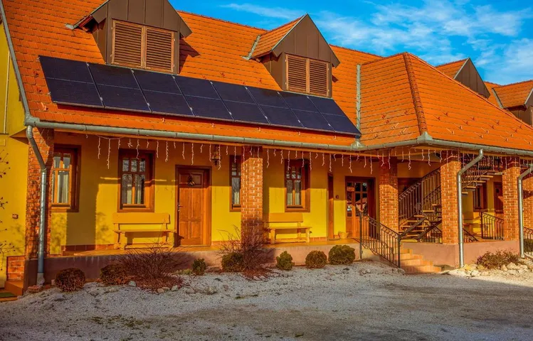 Casa de huéspuedes para 10 personas, con sauna y jardín, Se admiten mascotas - 1