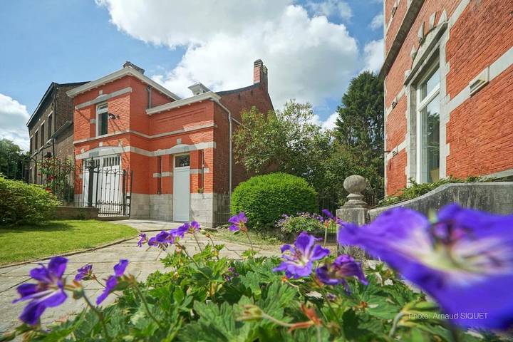 Location de vacances pour 6 personnes, avec terrasse et vue dans Landelies