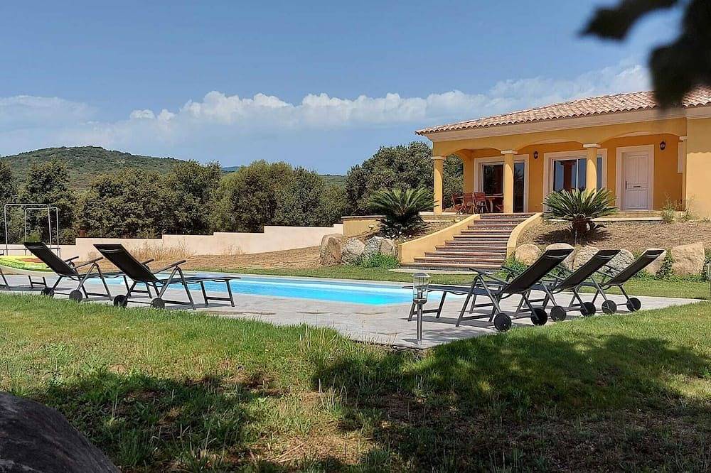 Villa Avec Piscine à 5M des Plages in Serra di Ferro, Ajaccio e dintorni