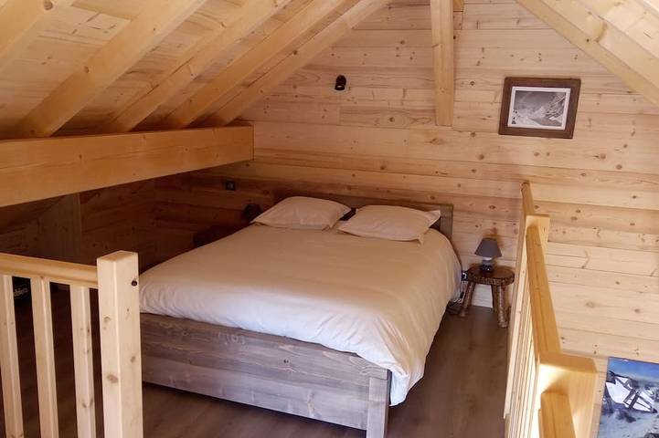 Gîte pour 2 personnes, avec jardin ainsi que jacuzzi et balcon à Viuz-en-Sallaz - 3