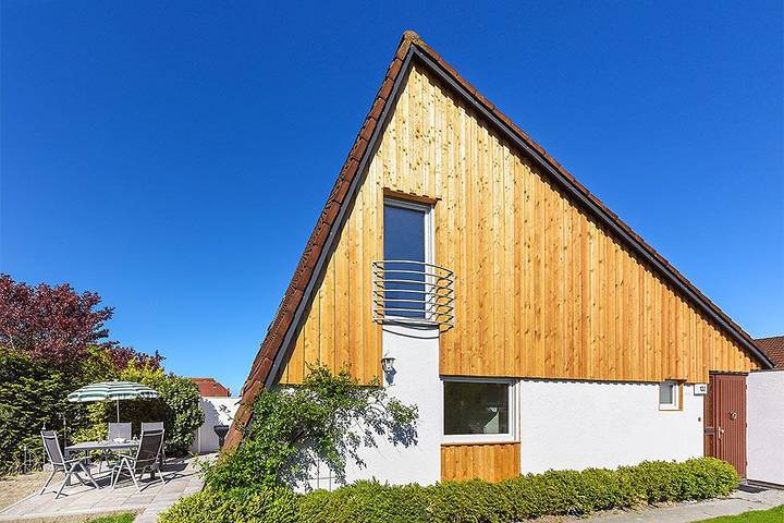 Ferienhaus für 4 Personen, mit Terrasse und Garten sowie Ausblick in Harlesiel, Wittmund