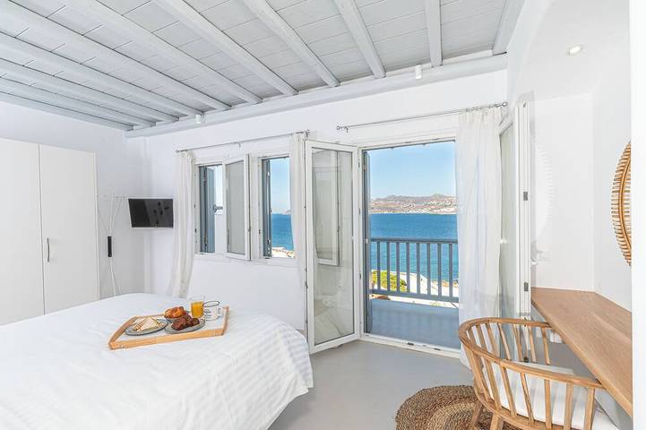 Carpe Diem Villa II ,Private Infinity Heated Pool! in Mykonos