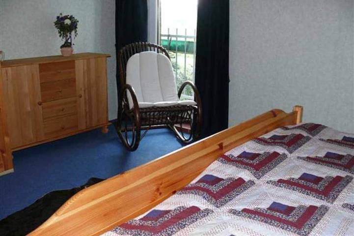 Ferienwohnung für 3 Personen, mit Garten und Terrasse in Ostrhauderfehn - 2