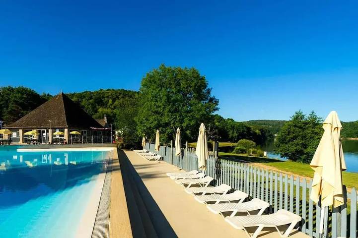 Camping pour 4 personnes dans L'Aubrac - 3