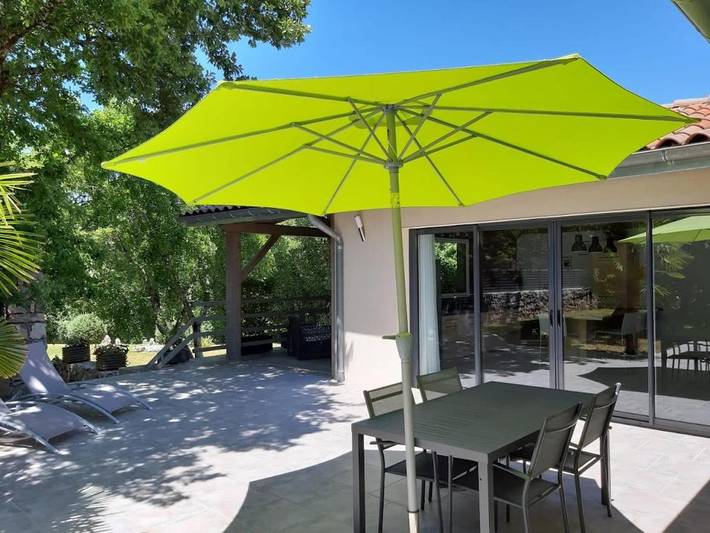 Location de vacances pour 4 personnes, avec vue et jardin à Balazuc - 2