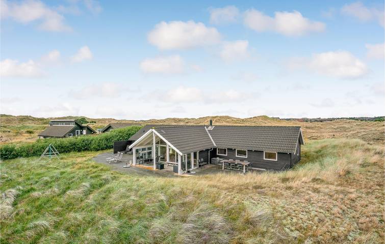 Ferienhaus für 14 Personen, mit Terrasse und Sauna sowie Whirlpool, kinderfreundlich auf Fanø