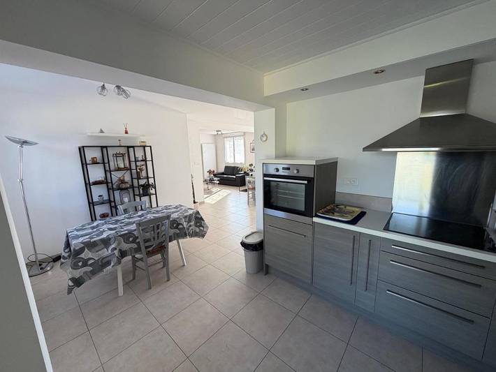 Location de vacances pour 4 personnes, avec terrasse à Isques