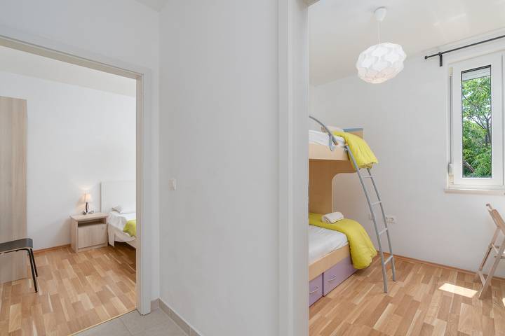 Smještaj za odmor za 3 osoba, s Balkon i Pogled u Jakišnica (Kvarnerski zaljev)