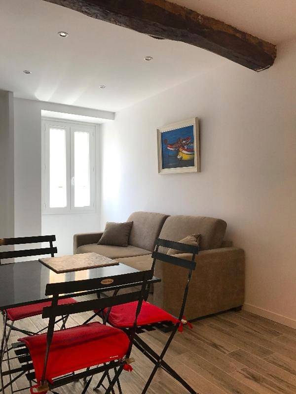 Gîte pour 3 personnes dans Plage Saint Francois Ajaccio