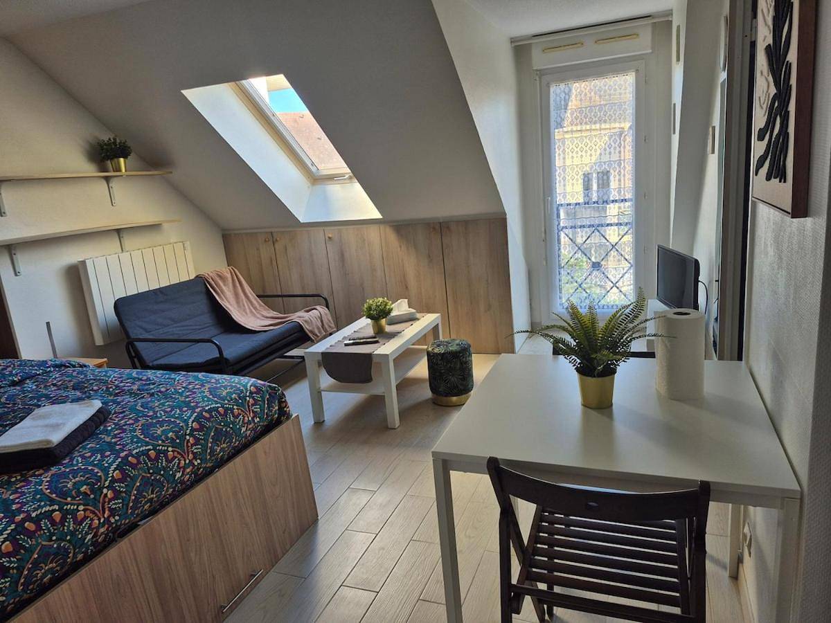 Appartement entier, Le studio, 28m2 près de tout in Chilly-Mazarin, Essonne