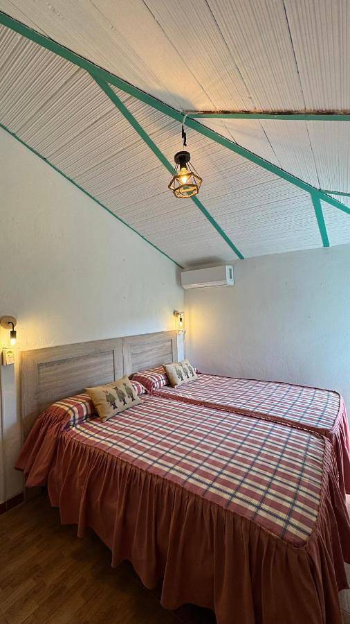 Chalet para 6 personas, con vistas además de piscina y jardín en Sierra Norte de Sevilla - 4