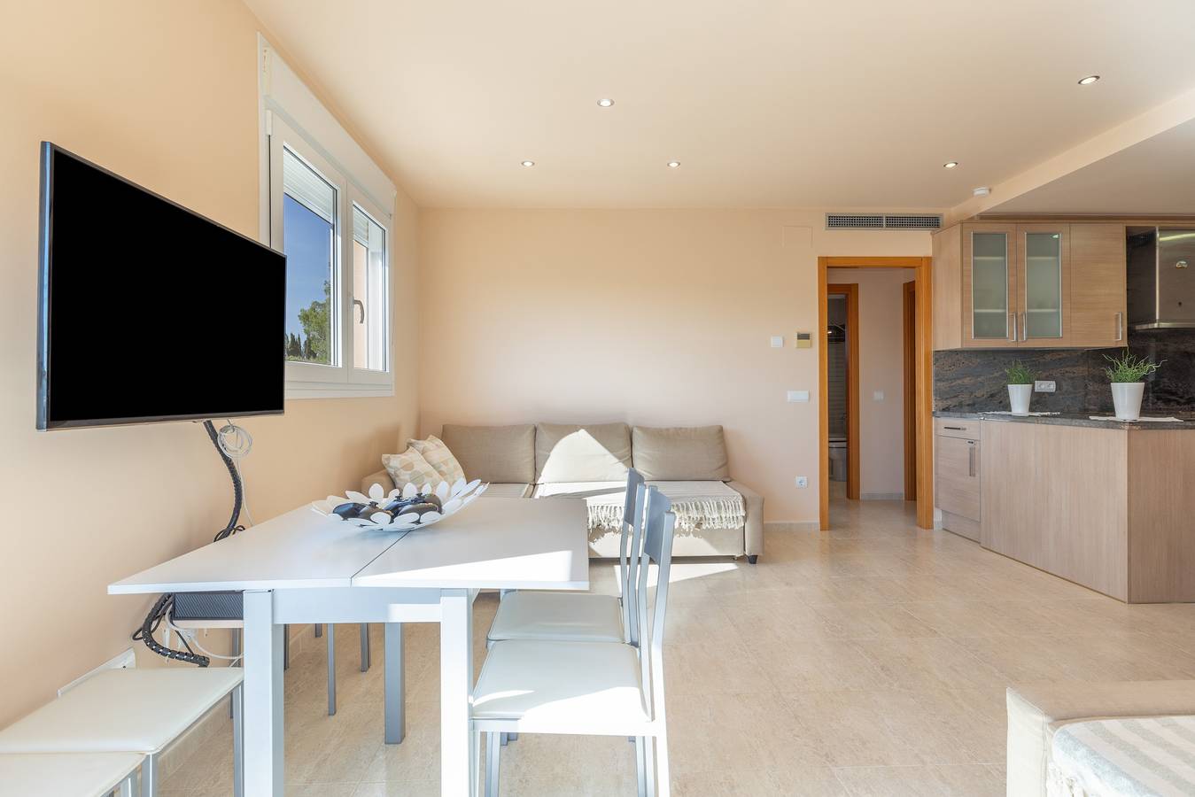 Entire apartment, Apartment 'Turó De Tjelle' with Sea View, Wi-Fi and Air Conditioning in el Perelló, Costa Dorada