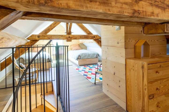 Location de vacances pour 6 personnes, avec terrasse et jardin à Chanaz - 3