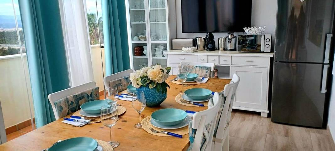 Vakantieappartement voor 6 personen, with uitzicht and zwembad as well as balkon in Caleta de Vélez