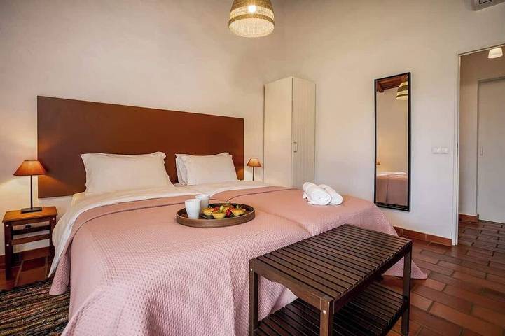Ganze Wohnung, Burro Ville by Host Wise - Peaceful House w/ Pool in Faro Distrikt