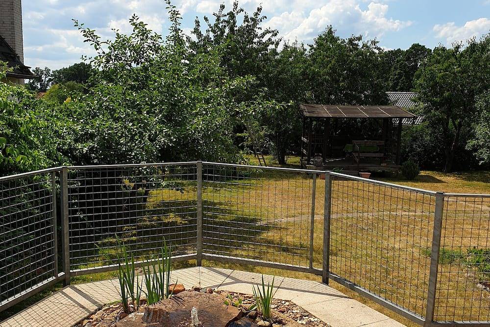 Ganze Wohnung, Ferienwohnung bis 8 Personen, 140 qm, 2 Wcs, direkt am Naturschutzgebiet L.Heide in Behringen, Bispingen