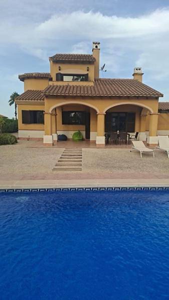 Casa rural para 6 personas, con Terraza además de Jardín y Piscina en Fuente Álamo de Murcia