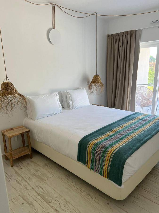 Location de vacances pour 18 personnes, avec vue ainsi que piscine et jardin à Melides - 2