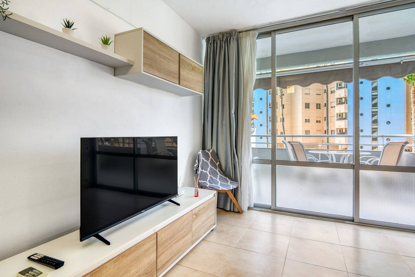 Appartement entier, Appartement 'Aguamarina C' avec vue sur la mer, Wi-Fi et climatisation in Playa la Fossa, Calpe