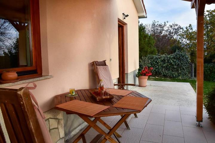 Maison d’hôte pour 2 personnes, avec Terrasse et Jardin ainsi que Bassin pour enfant et Vue à Buzet - 3